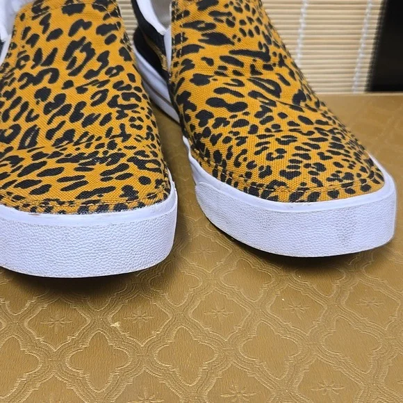 Nike Court Legacy Animal Print Slip-On Shoes - Picture 7 of 11